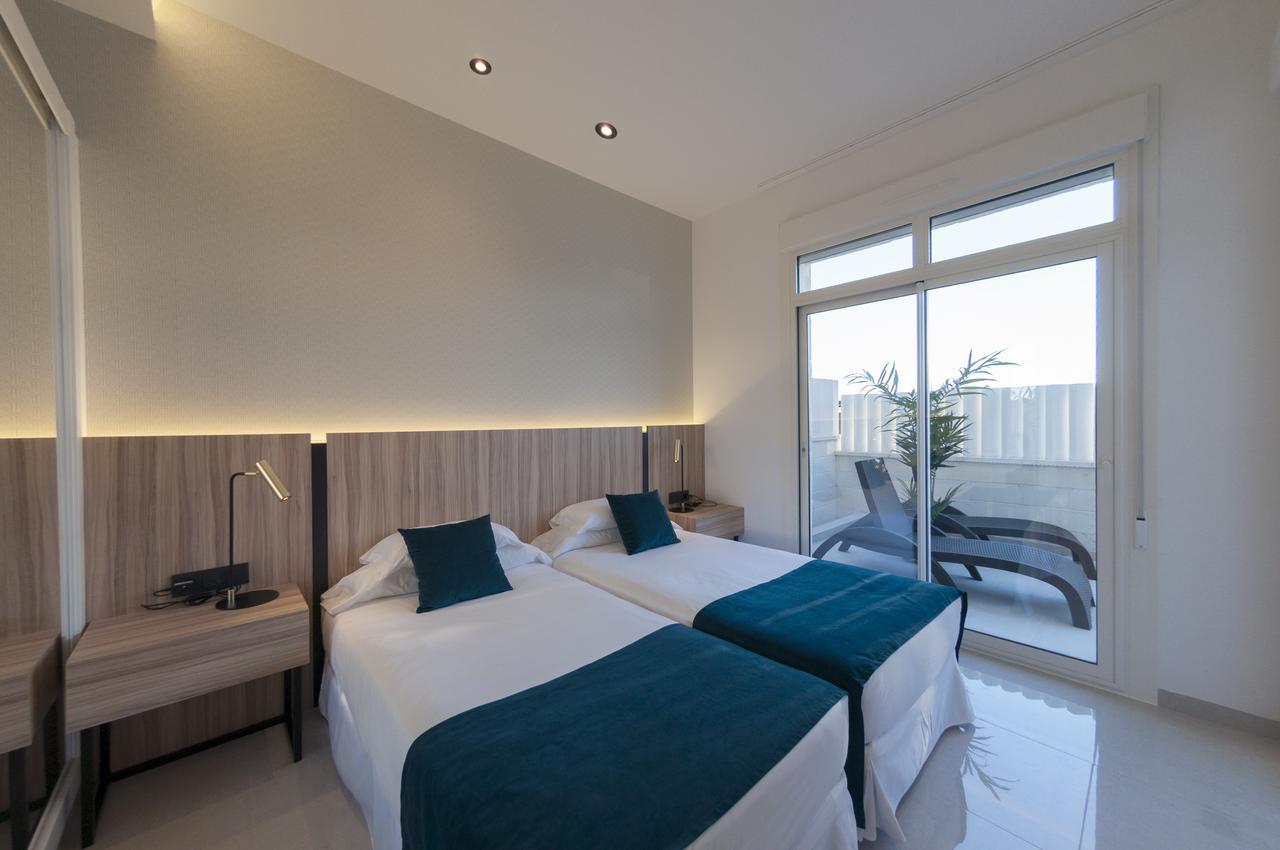 Apartamentos La Laguna I Luxury Apartments Guardamar del Segura Exterior photo