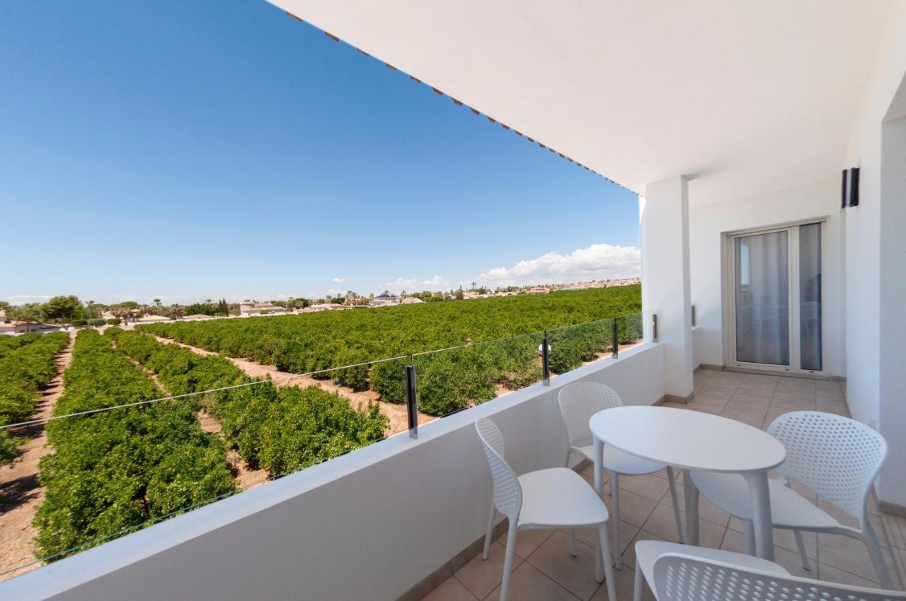Apartamentos La Laguna I Luxury Apartments Guardamar del Segura Exterior photo