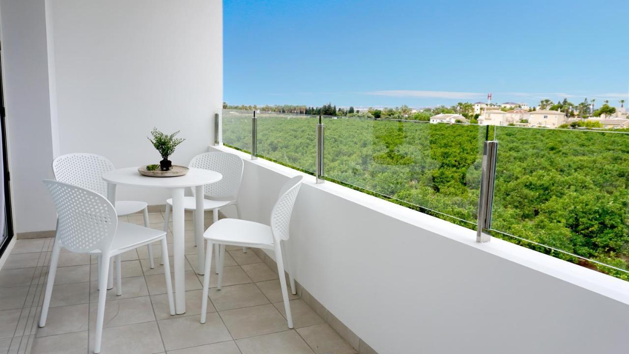 Apartamentos La Laguna I Luxury Apartments Guardamar del Segura Exterior photo