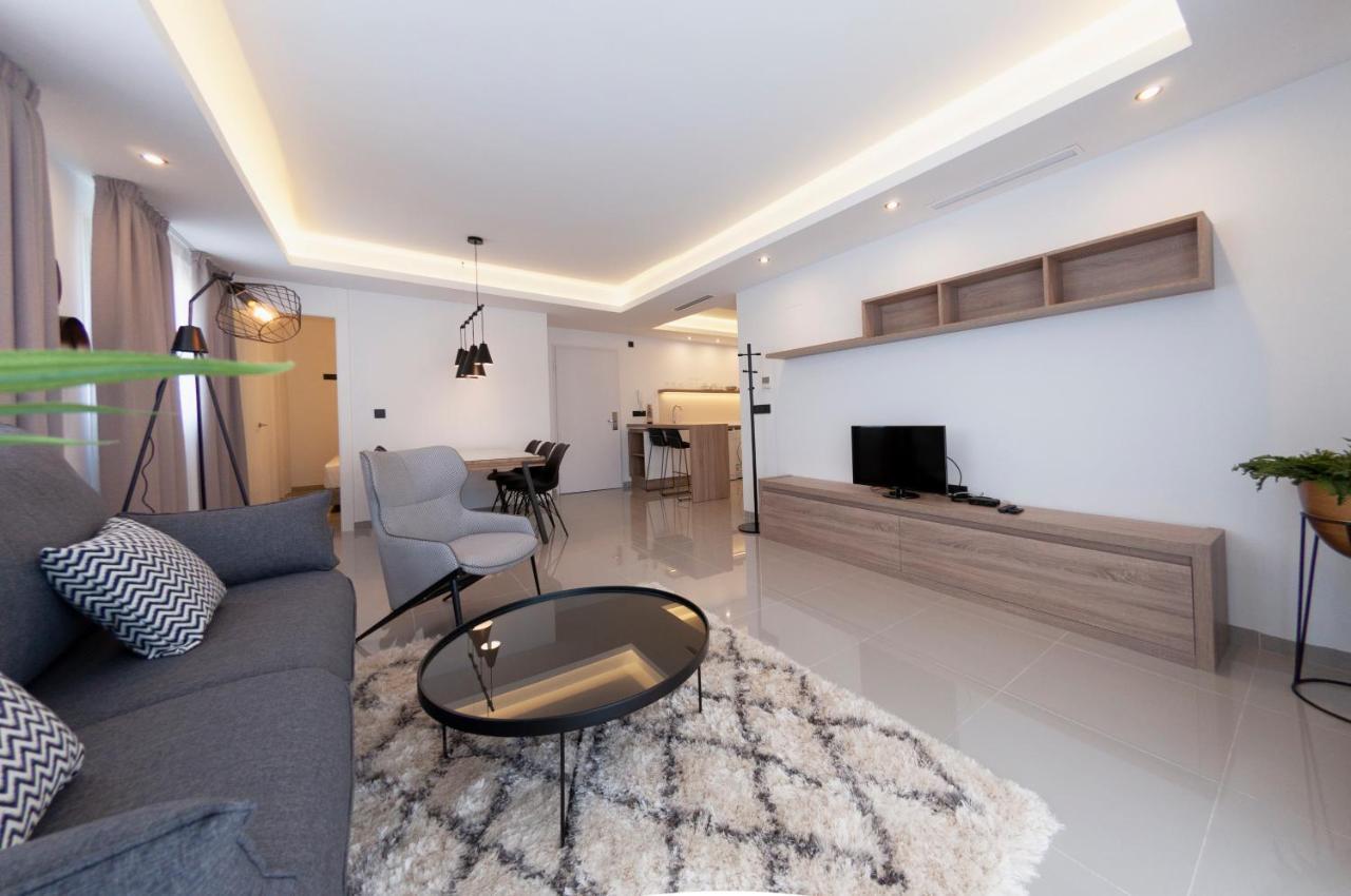 Apartamentos La Laguna I Luxury Apartments Guardamar del Segura Exterior photo